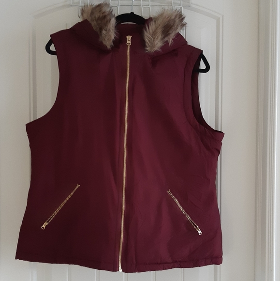 GAP Burgundy Vest - Picture 2 of 4